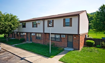 Lawrence Manor in South Point, OH - Building Photo - Building Photo