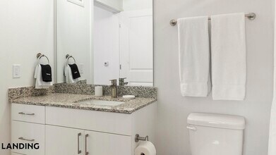 10670 Jake Jabs Blvd, Unit 1203 in Longmont, CO - Foto de edificio - Building Photo