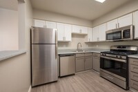 Monterey Manor Apartments in Albuquerque, NM - Building Photo - Building Photo