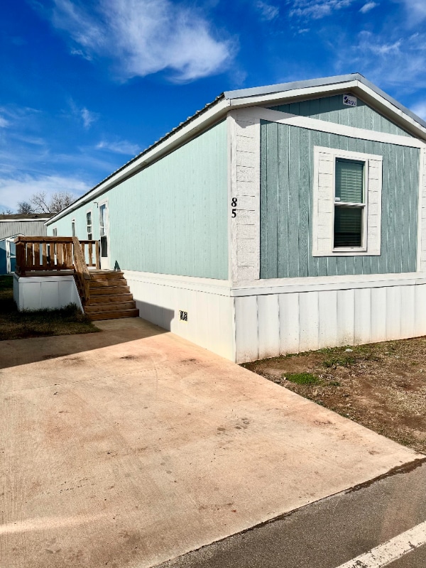 3200 S Highland Park Dr