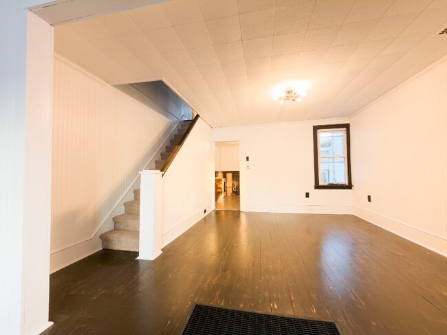 14 Linden St in Stroudsburg, PA - Building Photo - Building Photo