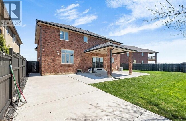 1099 Vincent Cres in Lakeshore, ON - Building Photo - Building Photo