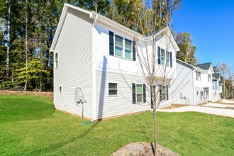 7101 Plott Rd in Charlotte, NC - Foto de edificio - Building Photo