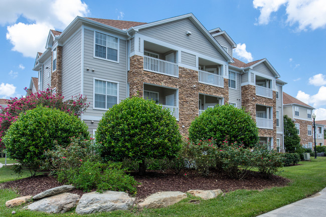 Regent Apartment Homes in Baton Rouge, LA - Building Photo - Building Photo