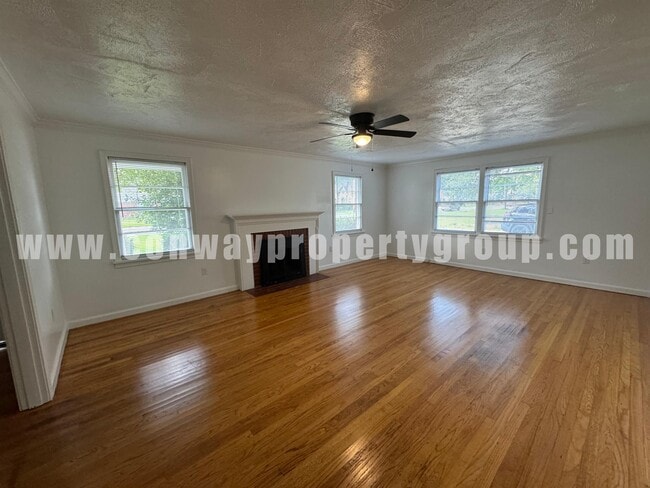 718 S Donaghey Ave in Conway, AR - Building Photo - Building Photo
