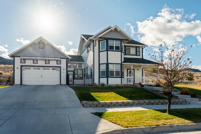 property at 2843 Knight St