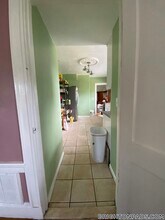 233 Commonwealth Ave in Newton, MA - Foto de edificio - Building Photo