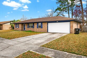 217 Quince Ct in Orange Park, FL - Building Photo - Building Photo