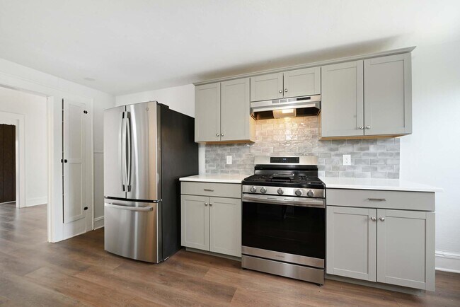 612 Lake Ave in Lyndhurst, NJ - Building Photo - Building Photo