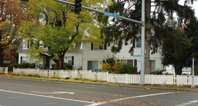 620-630 Browning Ave S in Salem, OR - Building Photo - Building Photo