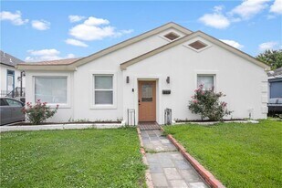 8521 Palm St, Unit 1 in New Orleans, LA - Building Photo