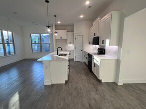 410 Marshall Ave in Carl Junction, MO - Building Photo - Building Photo