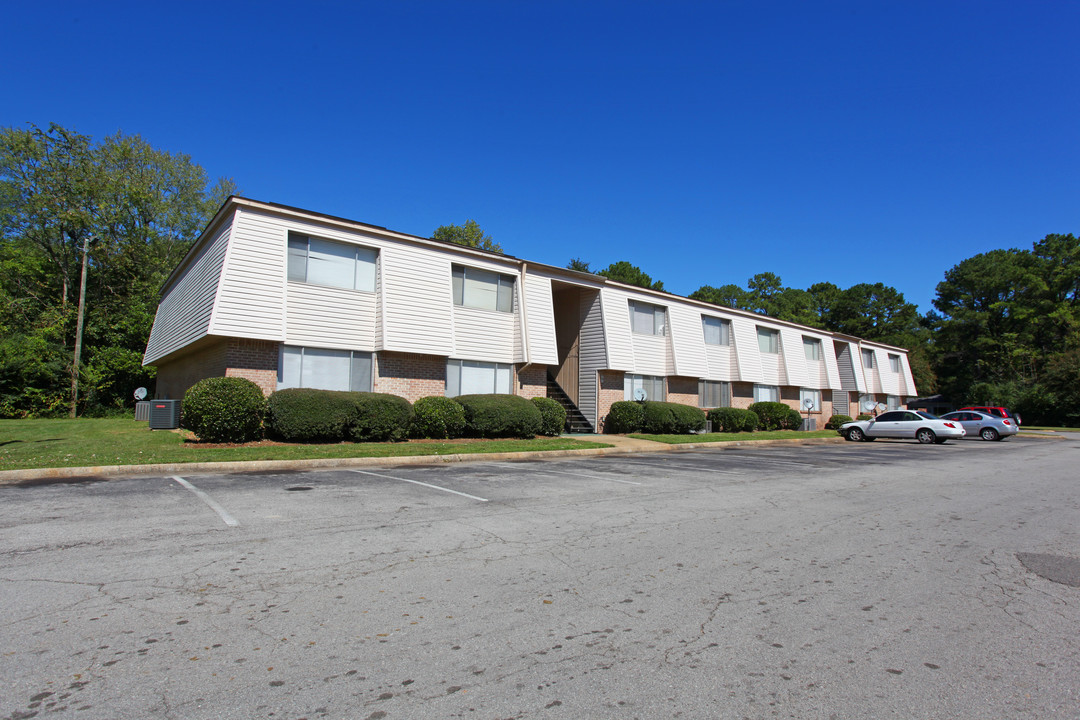 Town Square Village Apartments in Birmingham, AL - Building Photo