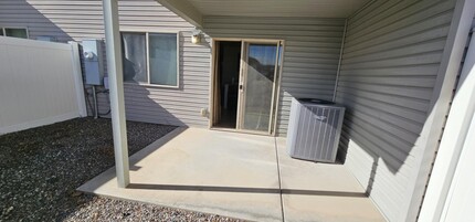 654 Serenity Ln in Grand Junction, CO - Foto de edificio - Building Photo