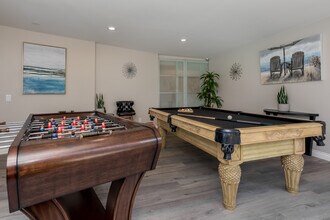 Pacific Place in Fullerton, CA - Building Photo - Interior Photo