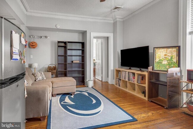 3017 W Girard Ave in Philadelphia, PA - Building Photo - Building Photo