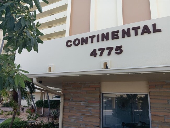 property at 4775 Cove Cir