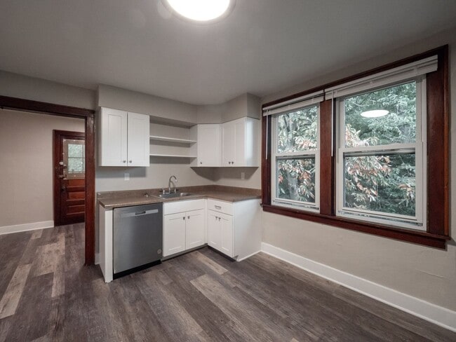 1615 Aurelius St in Pittsburgh, PA - Building Photo - Building Photo