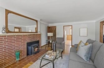 5427 45th Ave N in Robbinsdale, MN - Foto de edificio - Building Photo