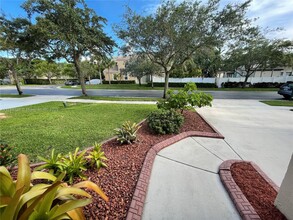 16331 SW 49th Ct in Miramar, FL - Building Photo - Building Photo