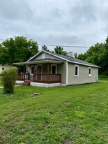 717 Falls St in Blackstone, VA - Building Photo