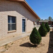 3567 E Glen Dr in El Paso, TX - Foto de edificio - Building Photo