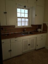 500 E Wellington St in Waterloo, IA - Building Photo