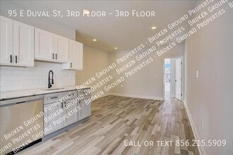 95 E Duval St in Philadelphia, PA - Building Photo - Building Photo