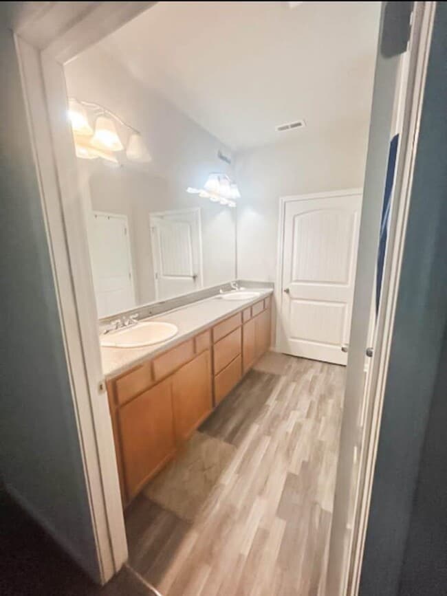 44 Coneflower Ct in Clayton, NC - Building Photo - Building Photo