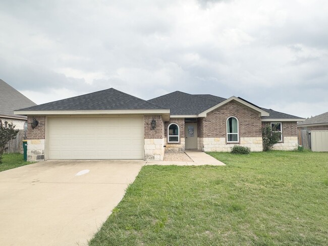 property at 308 Oak Ridge Dr
