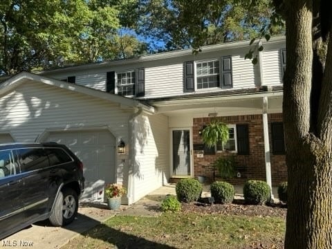 14 E Carriage Dr in Chagrin Falls, OH - Building Photo - Building Photo