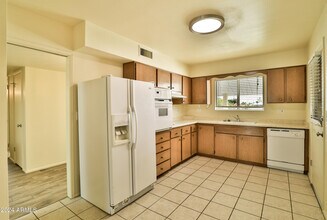 9860 N 105th Ave in Sun City, AZ - Building Photo - Building Photo