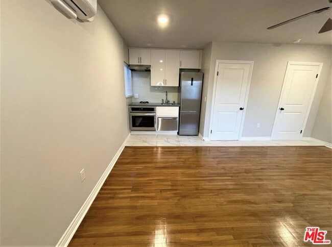 5654 Airdrome St in Los Angeles, CA - Building Photo - Building Photo