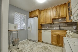 4489 Luxemburg Ct in Greenacres, FL - Building Photo - Building Photo