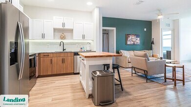 2995 Railside Lp, Unit 3-312 in Sanford, FL - Foto de edificio - Building Photo