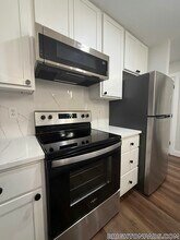 35 Hunnewell Ave in Boston, MA - Building Photo - Building Photo