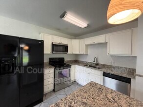 3400 Chatham Ct in Forest Hill, TX - Building Photo - Building Photo