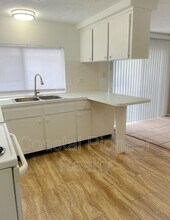 5829 Elm St in New Port Richey, FL - Building Photo - Building Photo