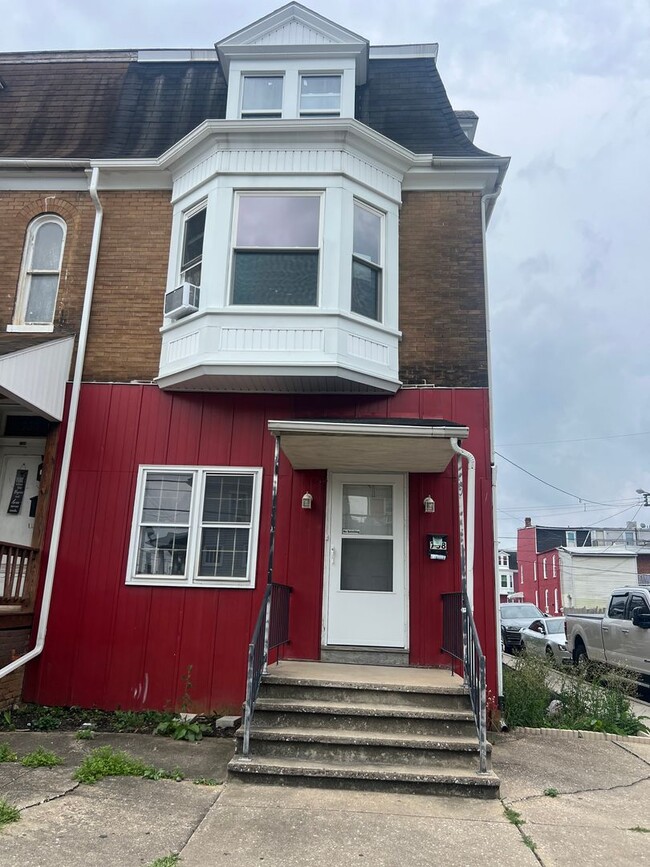 property at 758 W King St