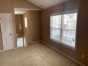 1358 Mariner Way in Champaign, IL - Building Photo - Building Photo