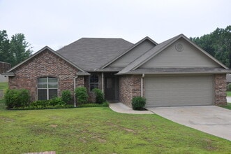 3122 Vineyard Ave in Tyler, TX - Building Photo - Building Photo