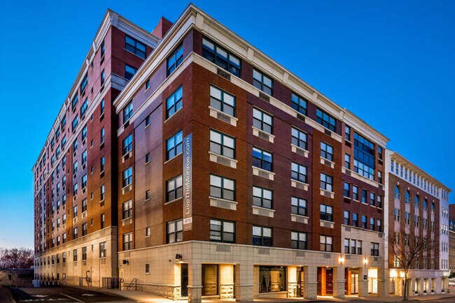 The Monroe in Morristown, NJ - Foto de edificio - Building Photo