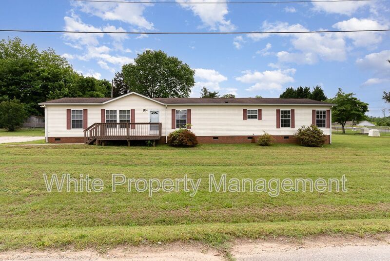 88 Walnut Ave in Belmont, NC - Building Photo