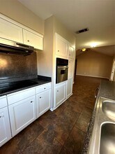 1520 Highland Dr in Alvin, TX - Building Photo - Building Photo