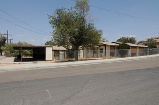 15504 Hesperia Rd Apartments