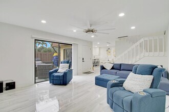 110 N Delaware Blvd in Jupiter, FL - Building Photo - Building Photo