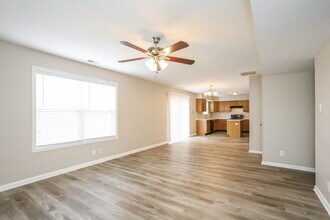 8538 Baypointe Dr in Avon, IN - Building Photo - Building Photo