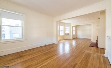 14 Ravine Ave-Unit -1 in Caldwell, NJ - Building Photo - Building Photo