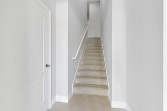 2318 Sawyers Hill Rd, Unit 105 in Naples, FL - Foto de edificio - Building Photo