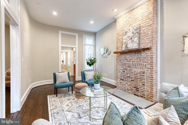 23 N Chester St in Baltimore, MD - Building Photo - Building Photo